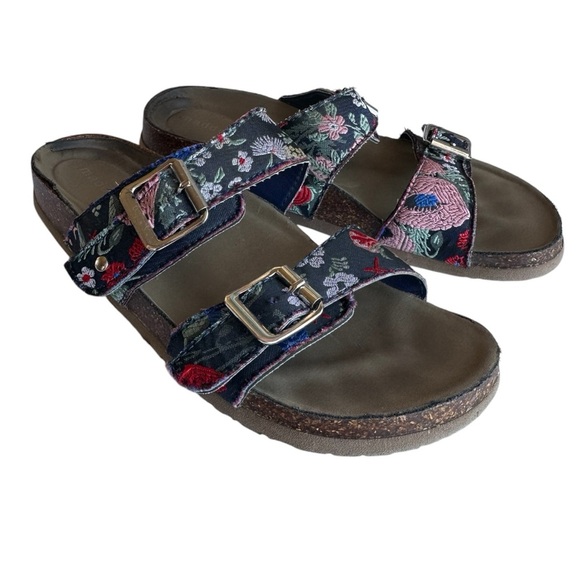 Madden Girl Black with Multicolor Embroidered Print Women's Padded Sandals - Picture 1 of 9
